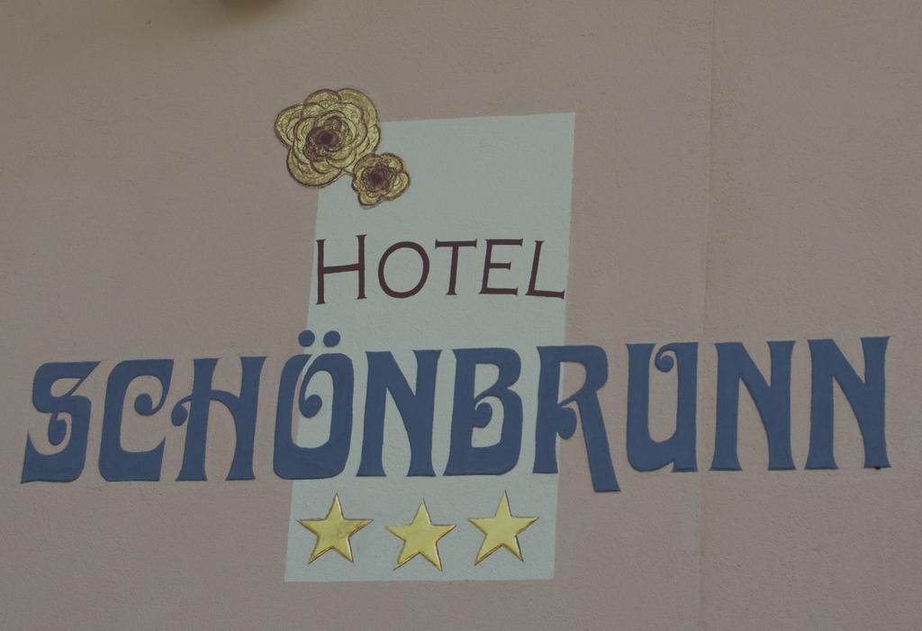 Hotel Schonbrunn Meran Buitenkant foto